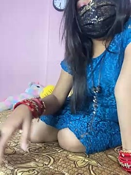 LoyalRiver naked stripping on cam for live sex video chat