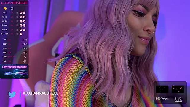 XHannaxX naked stripping on cam for live sex video chat