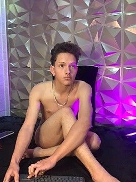 Catalina_and_Andres18 naked stripping on cam for live sex video chat