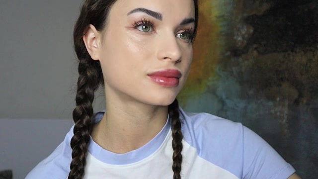 Kris-Lambert naked stripping on cam for live sex video chat