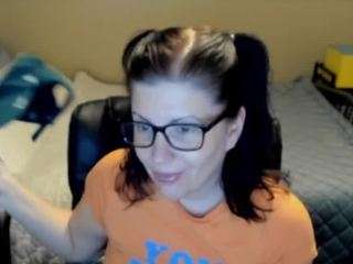 Samtastic fully naked on cam – online sex show