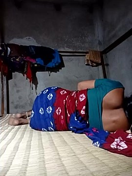 Cute-Pari22 fully naked stripping on cam for online sex video chat