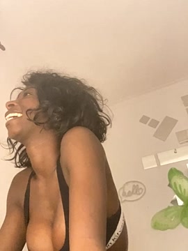 Dianape fully naked stripping on cam for online sex video chat