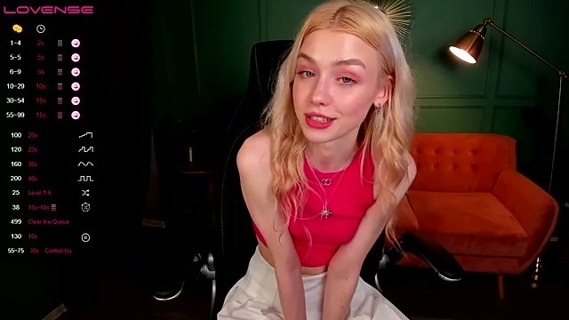 ElizabethMad fully naked stripping on cam for online porn video chat