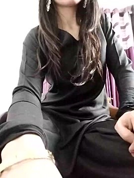 Hariaka fully naked stripping on cam for online sex movie chat
