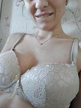 juliabant666 fully nude stripping on cam for online porn movie show