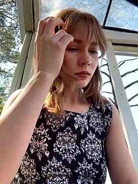 LavenderHot fully nude stripping on cam for online sex video show