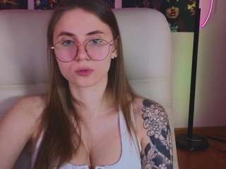 Anna fully nude on cam – online porn show