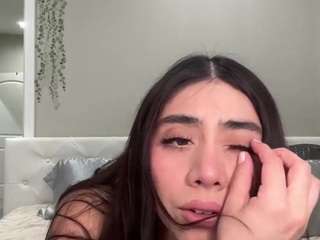 Violet Myers fully nude on cam – online porn chat