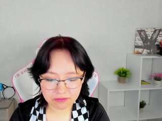 Maryam fully naked on cam – online porn show