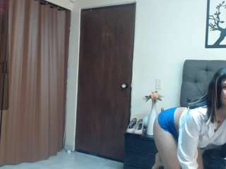 IsabellaJohnsonR fully nude on cam – live porn show