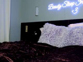 Camsoda Celine fully naked on cam – online sex webcam chat