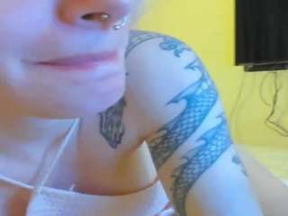 Lesyalis naked on cam – live sex webcam chat