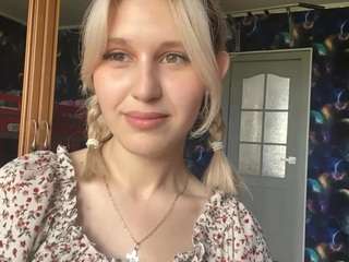 AlexandraTahon fully nude on cam – live sex chat