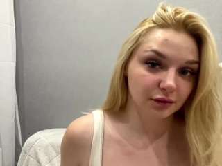EvelynBomaster naked on cam – online sex show