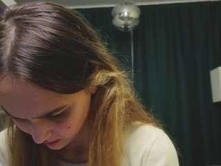 MuoiNisbit fully naked on cam – live sex chat